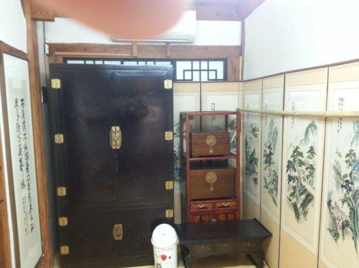 Hotel Goseong Choi Pilgan'S Old House Habitación foto