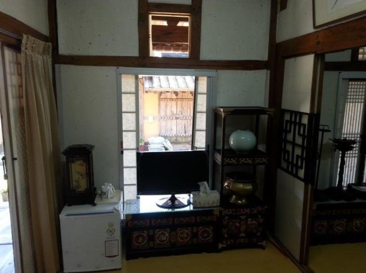 Hotel Goseong Choi Pilgan'S Old House Habitación foto